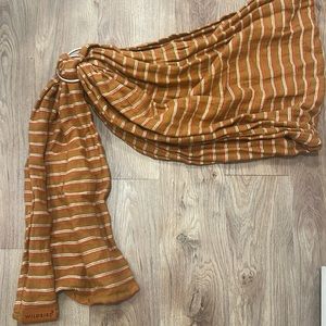 Barely used wildbird sling carrier